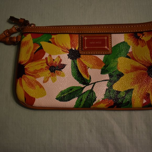 purse - Picture 2 of 4
